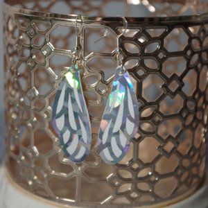 Mini White Shattered Rainbow Dragonfly Wings